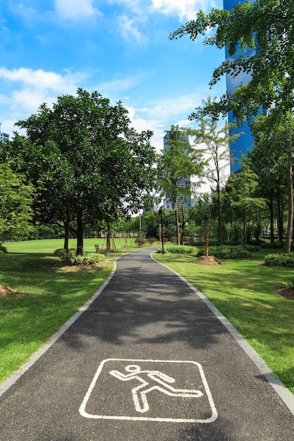 Route de jogging avec parc de la ceinture de verdure à shanghai