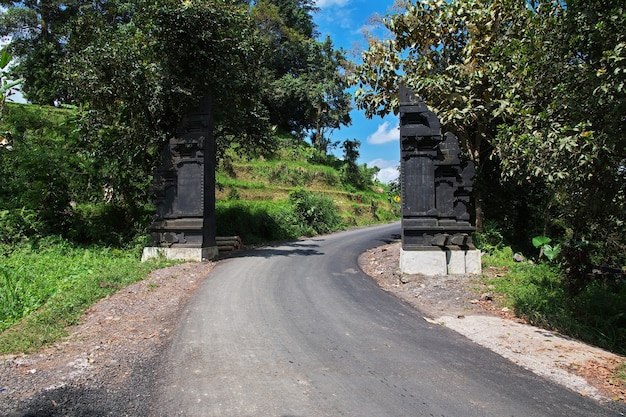 La route sur les montagnes de Bali, Indonésie