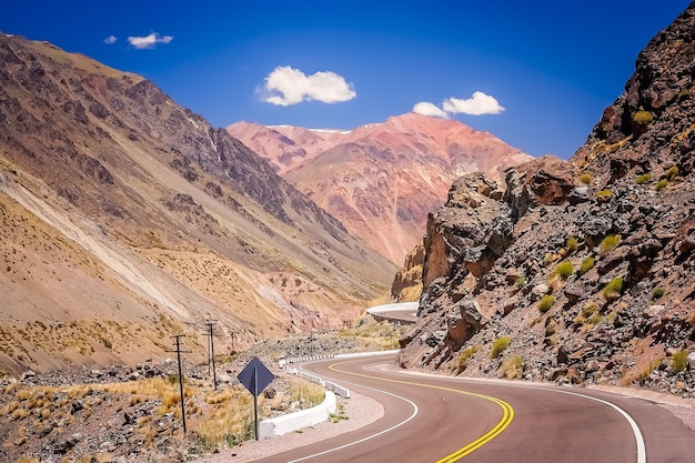 Route à travers les Andes