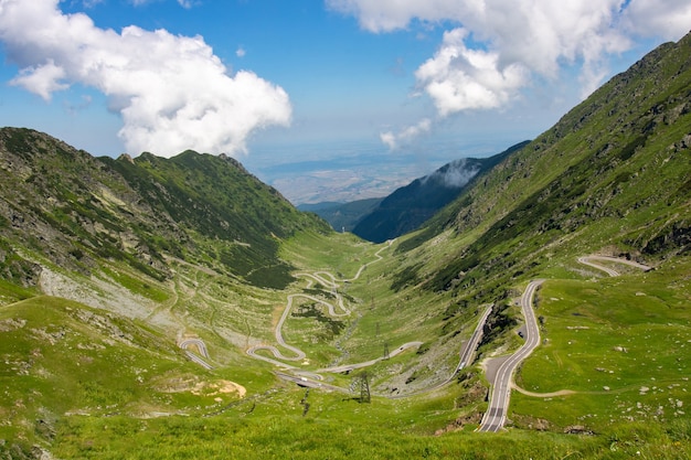 Route vers les montagnes, la route principale transfagarasan