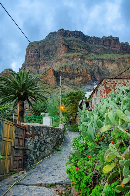 Rue du village de Masca avec de vieilles maisons Tenerife Îles Canaries
