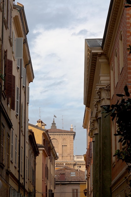 Rue médiévale à Modène