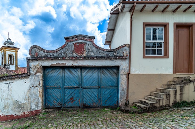 Rue d'Ouro Preto ville brésilienne classée au patrimoine mondial de l'UNESCO
