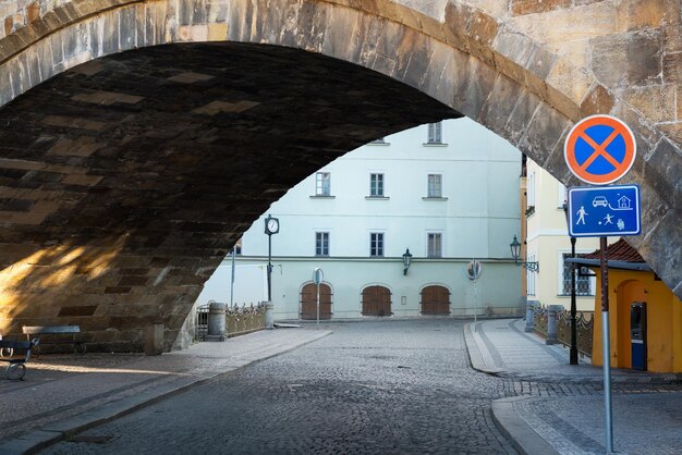 Photo rue sous le pont charles à prague