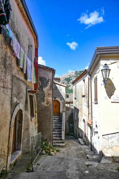 Photo une rue de torrecuso, une vieille ville de la province de bénévent en italie