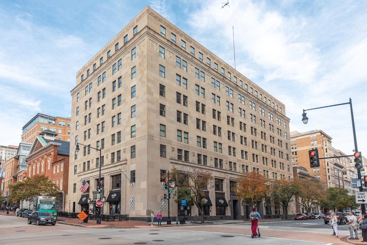 Photo une rue très fréquentée à washington dc