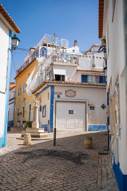 Rue vide à Ericeira Portugal