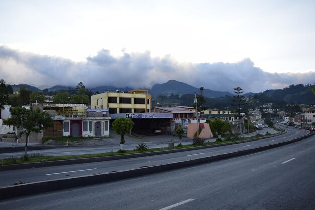 La rue de la vieille ville d'Otovalo