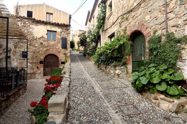 Rue de la vieille ville de Tossa de Mar