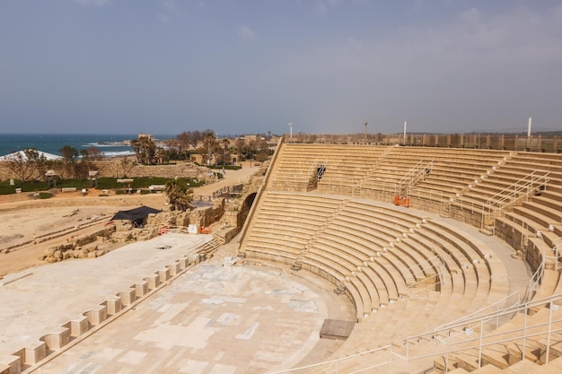 Ruines de l'amphithéâtre de Césarée