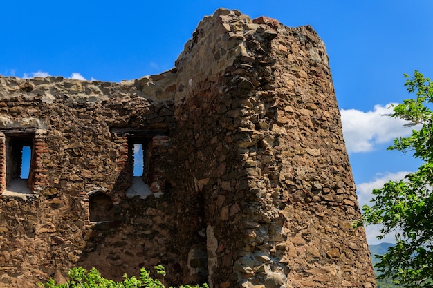 Ruines de l'ancien temple du monastère de Jvari en Géorgie, Europe