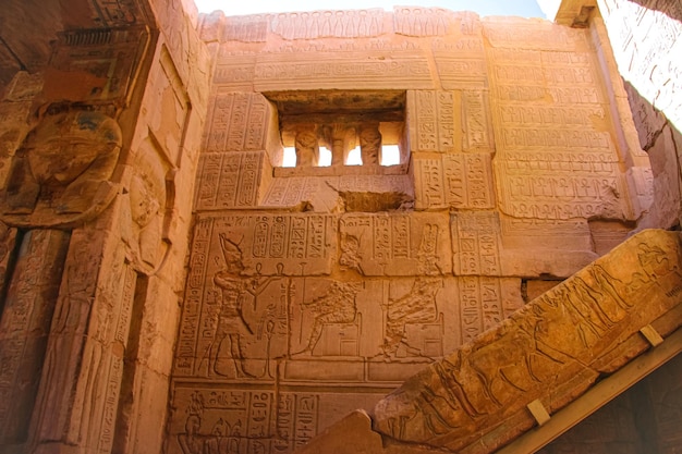 Ruines de l'ancienne Deir elMedina, l'une des nécropoles thébaines