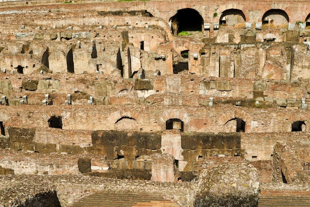 Ruines de l'arène du Colisée Rome