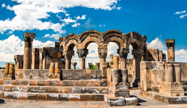 Ruines de la cathédrale de Zvartnots. Patrimoine mondial de l'UNESCO en Arménie
