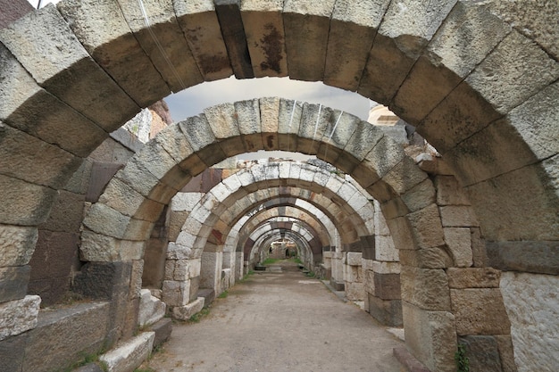 Ruines du site archéologique d'agora à Izmir Turquie