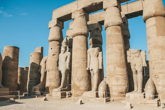 Ruines du temple égyptien de Karnak, le plus grand musée en plein air de Louxor