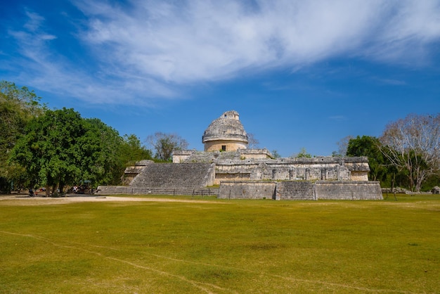 Ruines du temple de l'observatoire El Caracol Chichen Itza Yucatan Mexique civilisation Maya