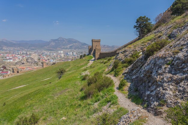 Ruines de la forteresse de Gênes à Sudak