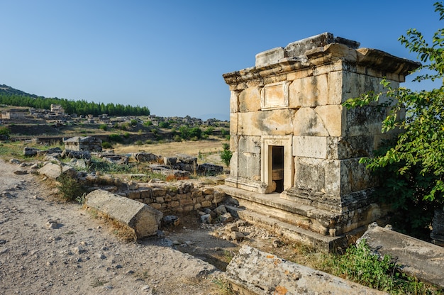 Ruines de Hiérapolis, maintenant Pamukkale