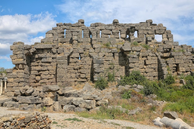 Ruines latérales