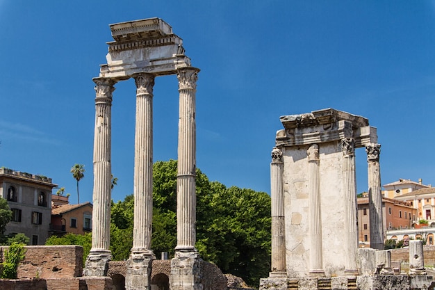 Photo ruines romaines dans le forum de rome