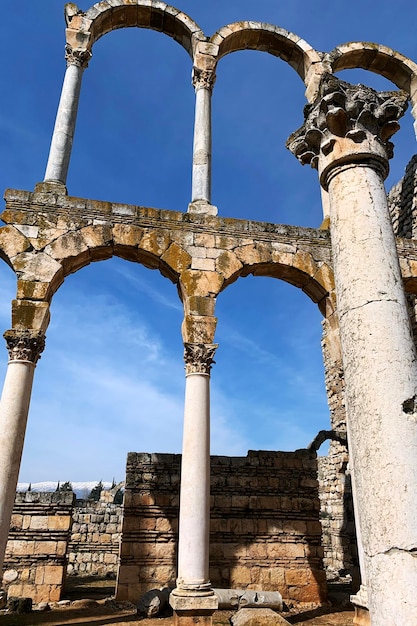 Photo ruines de l'umayyad aanjar anjar dans la vallée de la beeka liban moyen-orient