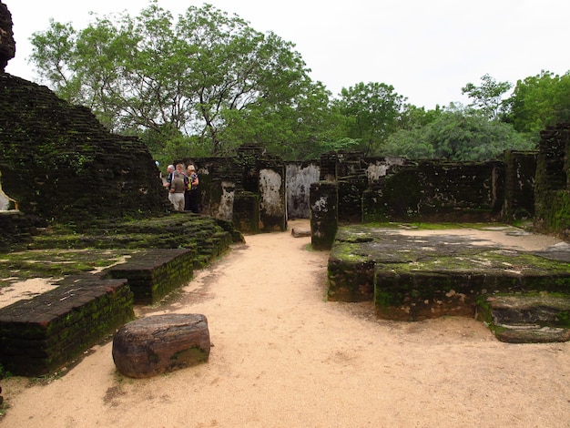 Ruines de Weijantha Prasada à Polonnaruwa, Sri Lanka