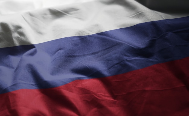 Russie drapeau froissé de près