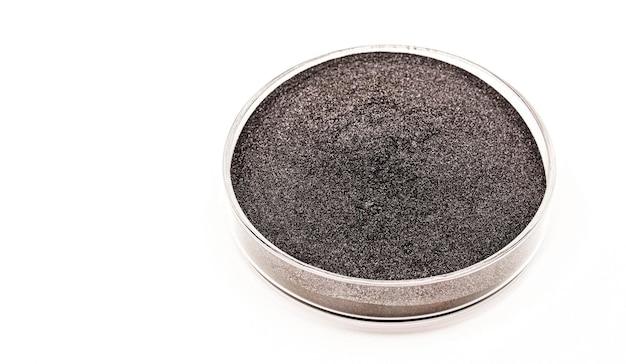 Sable de chromite sable de chrome pour le revêtement au plasma matière première de base pour la production de flux d'acier et l'industrie de la fonderie utilisée dans le domaine du revêtement de moules de pièces