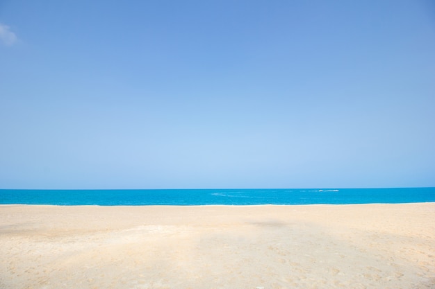 Sable sur la plage en Thaïlande