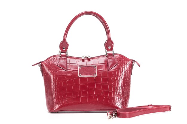 Sac en cuir de dames élégant rouge sur fond blanc