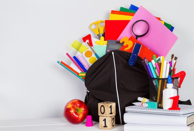 Sac à dos scolaire et fournitures scolaires