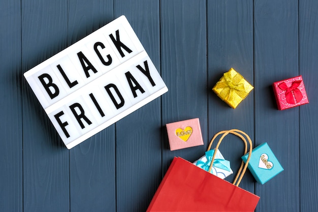 sacs d'emballage, coffrets cadeaux lightbox avec texte Black Friday