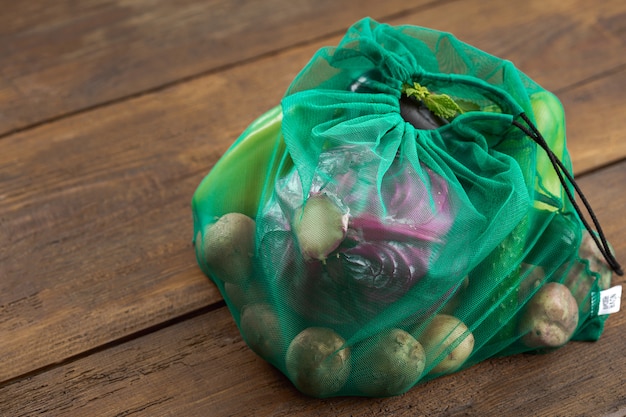 Sacs en filet pour les légumes d'aliments sains