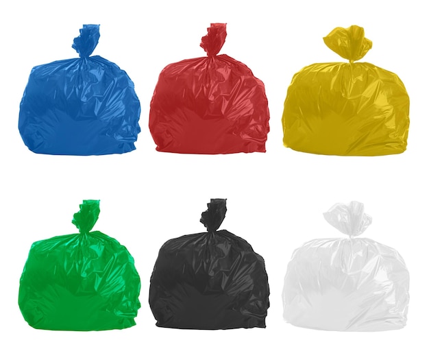 Sacs poubelles de différentes couleurs pour une collecte séparée