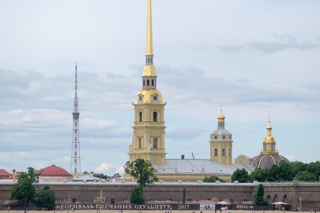 Photo saint-pétersbourg sur la mer baltique en russie.