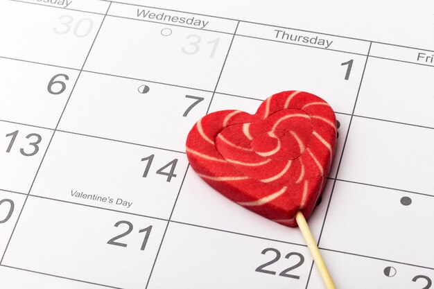 Saint Valentin sur la sucette coeur calendrier