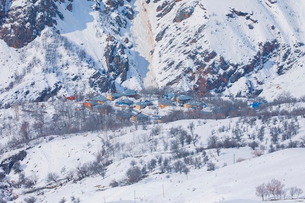 La saison hivernale dans les montagnes d'Erzincan Photo de drone Kemah Erzincan Turquie Turquie
