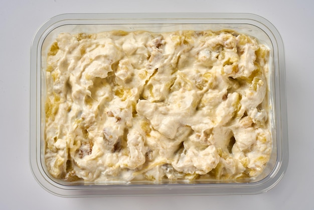 Salade d'aubergines égéennes avec yaourt et mayonnaise.