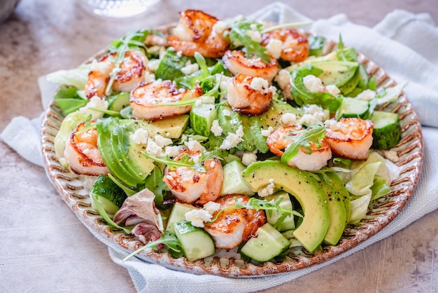 Salade d'avocat et de crevettes