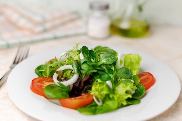 Salade De Chanvre, Laitue Et Bettes