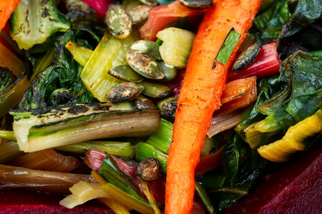 Salade diététique de fond de nourriture de légumes cuits