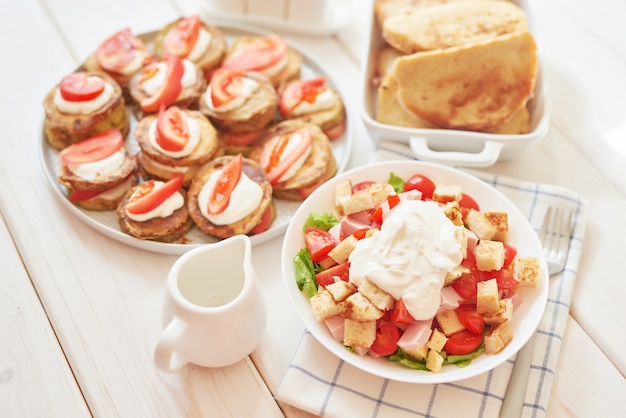 salade fraîche au fromage et jambon