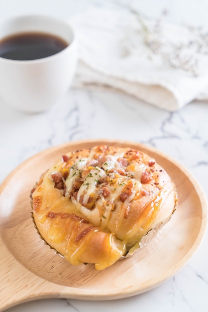 salade de jambon et pain de porc séché