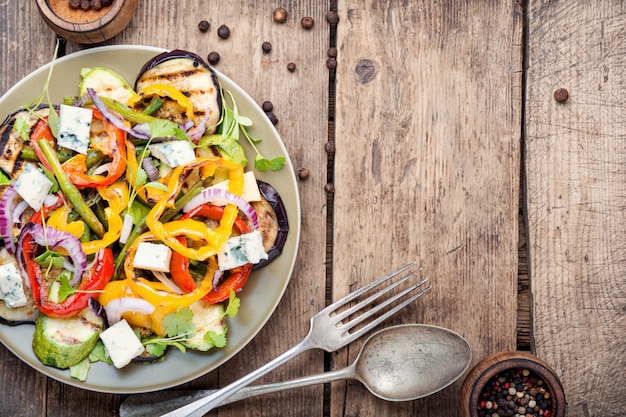 Salade de légumes grillés