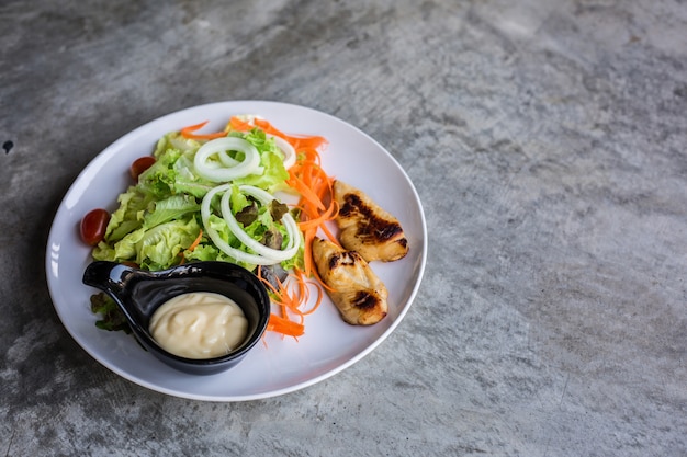 Salade de légumes sains