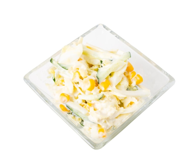 Salade de maïs aux concombres et aux œufs