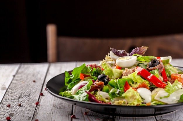 Salade mixte espagnole de poisson salade.