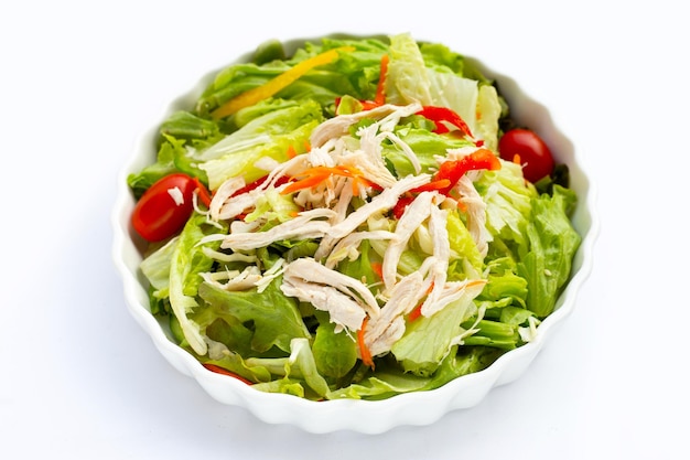 Salade de poulet effiloché et légumes