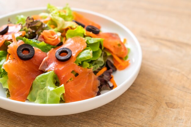 salade de saumon fumé